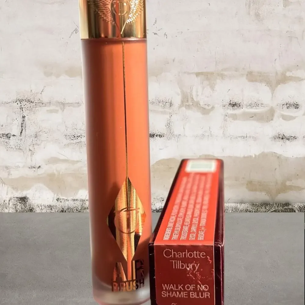 Charlotte Tilbury Airbrush Flawless Lip Blur in Walk of No Shame NIB
